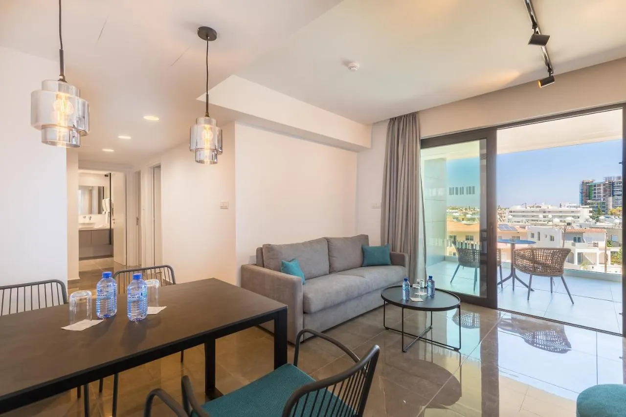 **** Hotel Quality Lodge, BW Premier Collection Larnaka Zypern